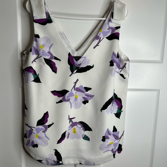 Banana Republic Women’s Size Medium Sleeveless Blouse White Purple Floral 3119 - Picture 1 of 8